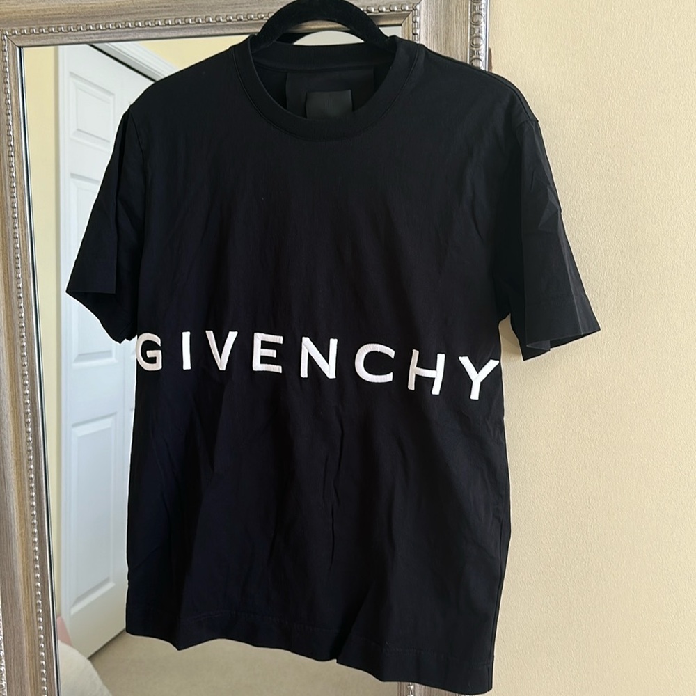 Givenchy T Shirt